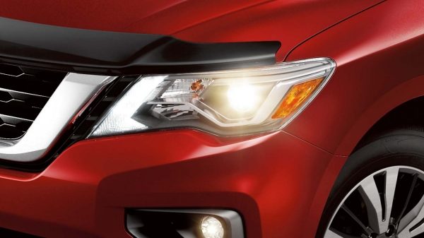 Nissan Pathfinder daytime running lights